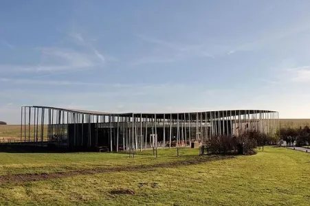 Stonehenge visitor facilities