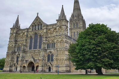 Salisbury Cathedral in day time which is short distance from Stonehenge.
